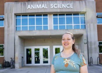 Liz Eckelkamp, associate professor in the University of Tennessee Department of Animal Science