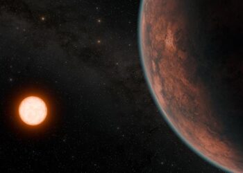 Artist's concept of Gliese 12 b and its star