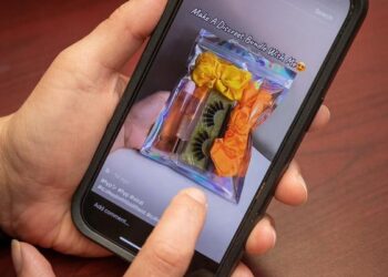 Discrete Bundle with a Hidden Vaping Device