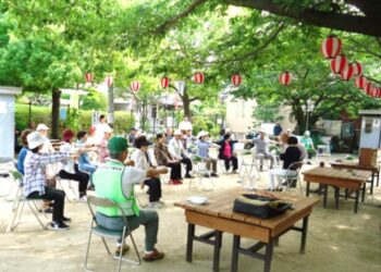 Older adults who participate in social activities