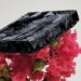 Machine intelligence accelerated discovery of strain-insensitive conductive aerogels for wearable thermal management.
