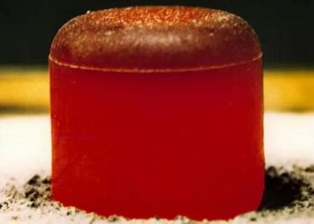 Plutonium-238 that continuously releases heat