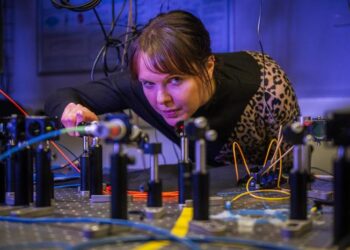 Dr Fiona Fleming optically aligning a quantum sensing system
