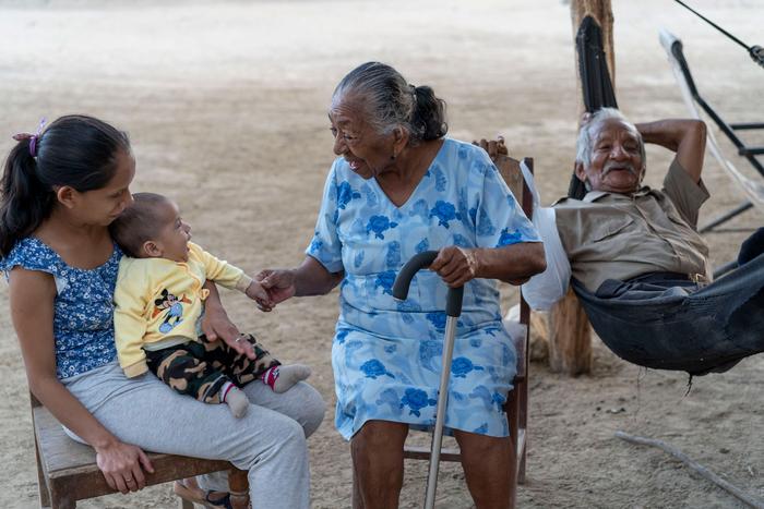 Peruvian family