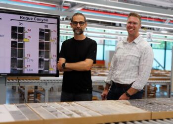 Researchers in core viewing lab