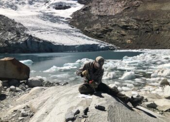 Andean glaciers signal unprecedented retreat