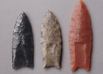 Replica Clovis points