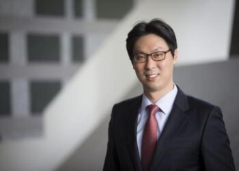 SMU Associate Professor and Lee Kong Chian Fellow Cho Young Jun