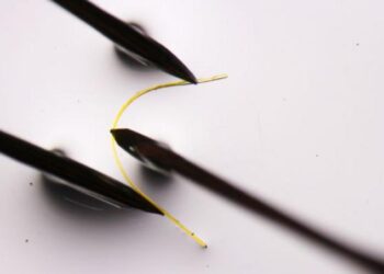 Yellow flexible crystal
