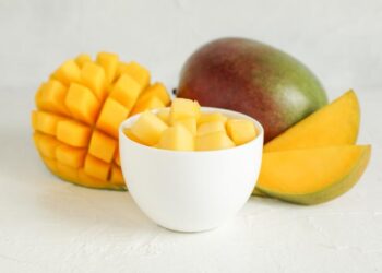 Fresh mango may be key to reducing insulin resistance, improving insulin sensitivity in adults who are overweight or obese, according to new research from the Illinois Institute of Technology.