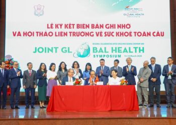 Singapore and Vietnam join forces to advance regional healthcare collaboration