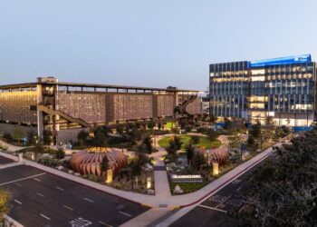 City of Hope's Hope Plaza