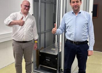 Installation of Quantum Brilliance quantum accelerator