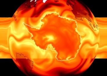 Warm Circumpolar Deep Water Migrates Toward Antarctica — Earth Science