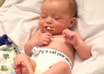 Intervention Reduces Dressing Changes and Complications from PICC Lines in Preterm Infants