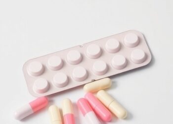 Study ties birth control pills to increased binge eating