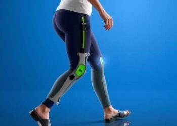 Lightweight hip-assist device speeds early walking recovery after knee replacement