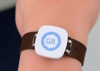 New wearable sensors improve uric acid monitoring, review finds
