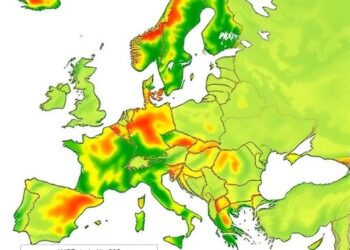 Browser-based studio simplifies WRF modeling and data assimilation setup