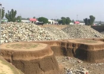 Income-linked landfill impacts degrade groundwater quality in Jammu city
