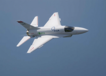 Bendy Missiles: New Study Reveals How Flexibility Shapes Supersonic Flight Stability
