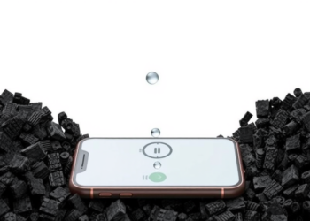 Discarded Phone Batteries Turned Into Water-Purifying Carbon