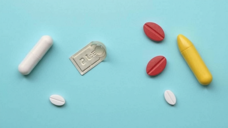Antidepressants Lift Mood but Quietly Reshape Eating Attitudes in Vietnamese Patients