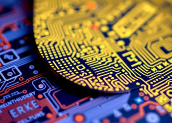 Acoustic Coupling and Rheology Unlock Curvature-Adaptive Low-Temperature Metal Printing for Flexible Electronics