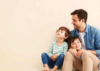 Why Parents Pursue Happiness Shapes How They Raise Their Children, Study Finds