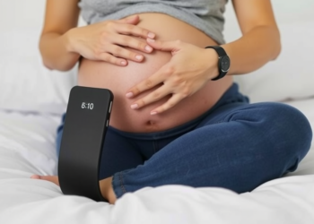 Wearable Sensors Track Sleep and Movement Across Pregnancy, Study Finds