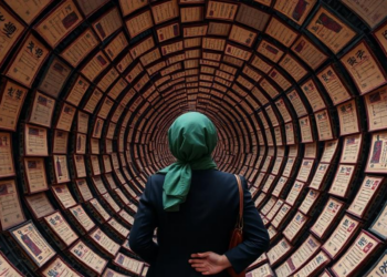 Why Women Still Hit a Labyrinth, Not a Glass Ceiling, in Asian Leadership