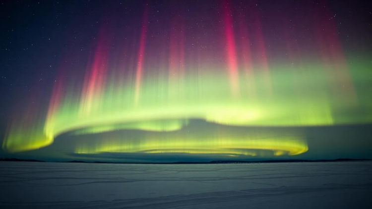 AI Reveals Hidden Flicker Patterns in Pulsating Auroras Across the Arctic Sky