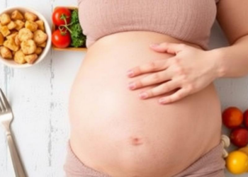 Mediterranean Diet in Pregnancy Linked to Lower Infant Colic and Eczema Risk