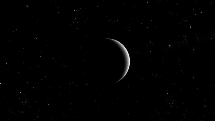 Astronomers map an exoplanet’s true egg-shaped outline for the first time
