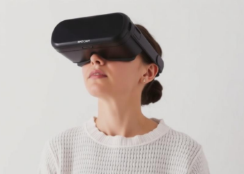 Four Smells, Twenty Scenes: How Vision Redefines Scent in Virtual Reality