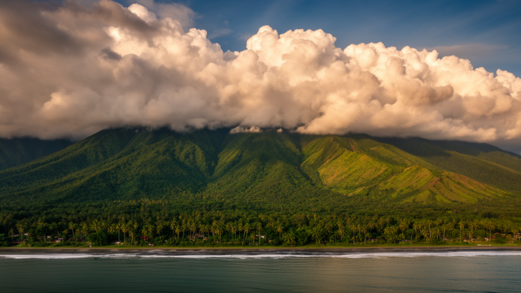 Winds Decide Where Rain Grows and Dies Over Padang’s Coastal Mountains