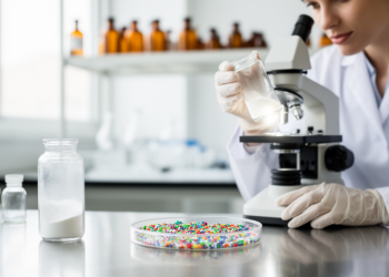 EU Microplastics Rules Reach the Pharmacy: How REACH Is Reshaping Drug Formulation