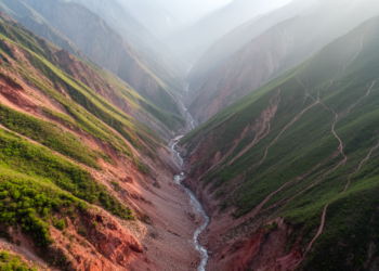 Hidden instability beneath the greening: satellites reveal fragile vegetation recovery in Yunnan’s alpine canyons