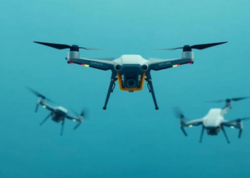 Drone Swarms That Heal Themselves: New Control Strategy Keeps Formations Flying Through Obstacles and Losses