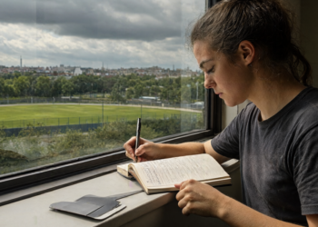 Studies Link Rumination to Climate Anxiety; Brief Writing Exercises Show No Clear Benefit