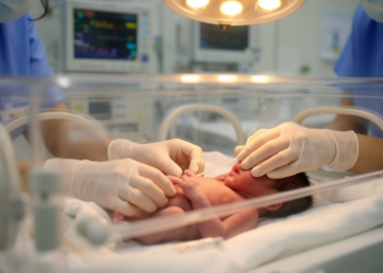 Early feeding may be safe for the smallest preterm babies, study in Colombia finds