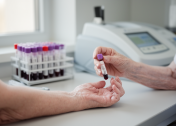 Routine Blood Tests May Flag Silent Brain Damage in the Elderly