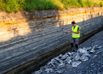 Canal cutting rewrites the story of a Toarcian crisis in southern Germany