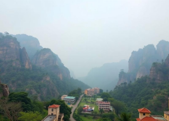Inside India’s Oldest Mountains, a University Campus Quietly Rewrites Urban Conservation
