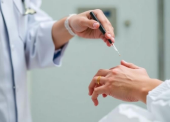 Tocilizumab Rechallenge at Reduced Dose Still Triggers Fibrinogen Crash in Arthritis Patient