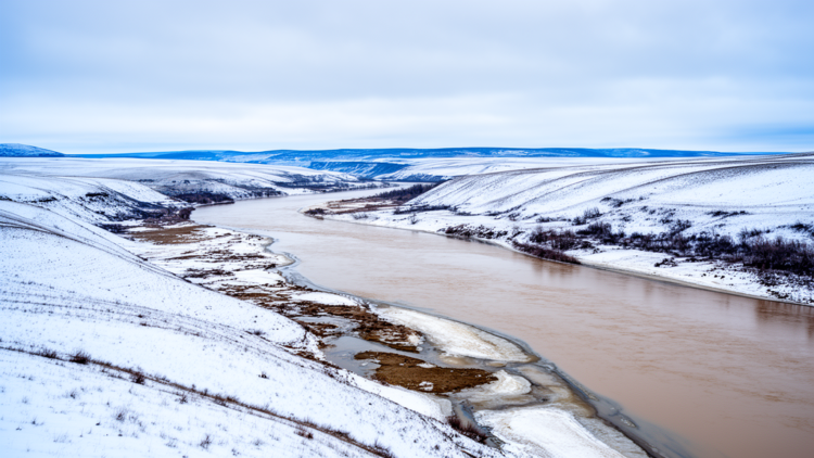 Rethinking the Default: Fine-Tuning a Land Surface Model for Snow and Flood Prediction in the Missouri River Basin