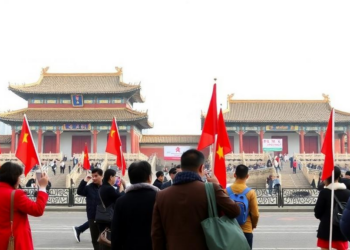 Sampled Weibo Reposts Show Two Structurally Distinct Influence Regimes