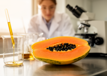 Papaya Extracts Show Neuroprotective Signals in Preclinical Models, Review Finds