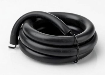 Rubber That Creeps Under Pressure: Scientists Decode the Ratcheting Secrets of Nitrile Rubber