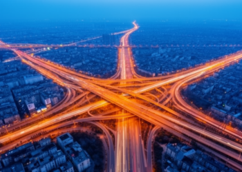 New centrality measure pinpoints critical junctions in time-dependent road networks